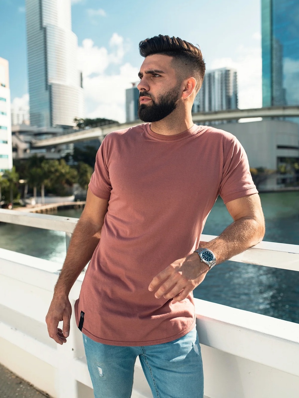 Ten10 Men's Classic Curved Hem Crew Neck T-Shirt in Rosewood